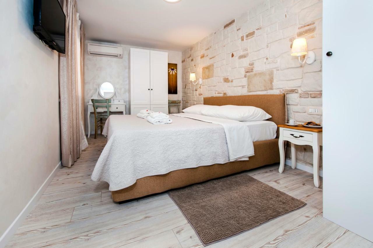 La Fondiaria Hotel Rovinj Exterior foto